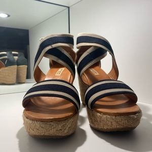 PAUL GREEN Wedge Sandal, Size 7